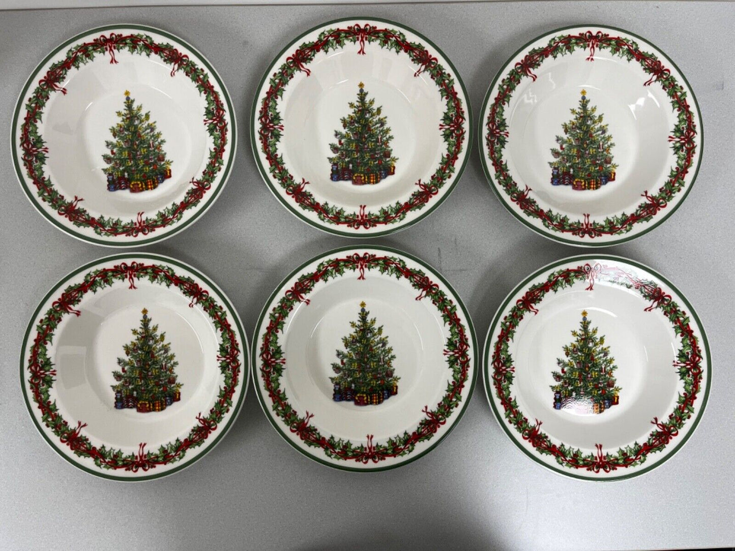 tradition holiday celebration plates 6x