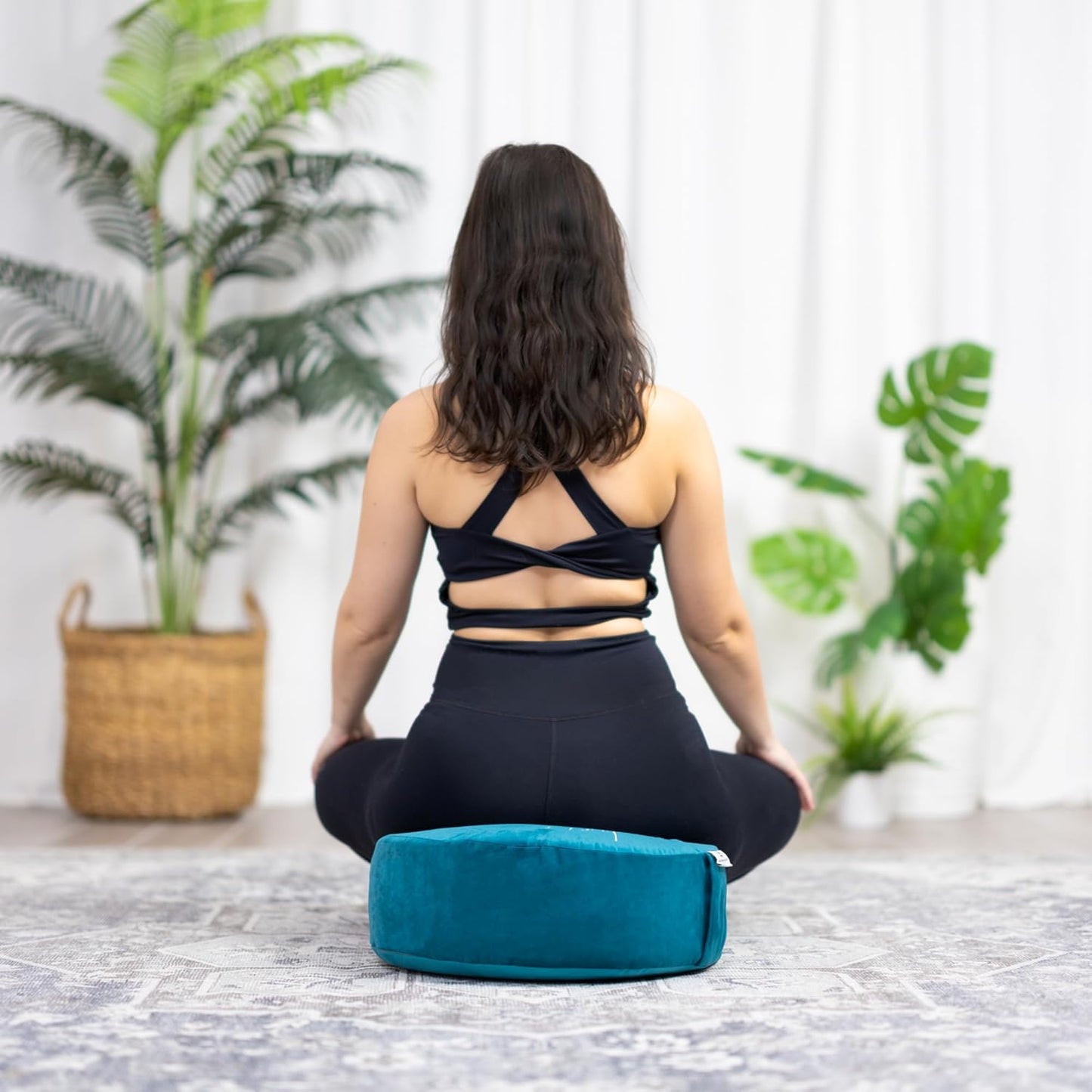 Meditation Cushion: Dive into Tranquility with 'Find Your Center' Pillow - A Sanctuary for Body & Mind, Filled with Natural Buckwheat